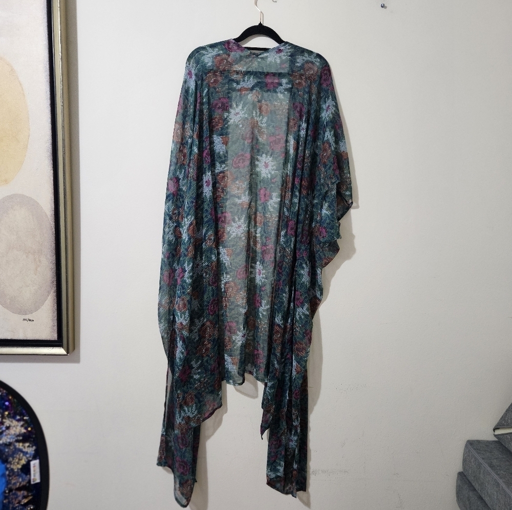 Lauren Conrad Patterned Ruana - Picture 5 of 5